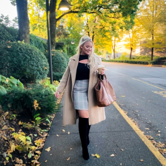 Meet your Posher, Mia - Picture 2 of 7